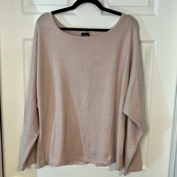 Ladies O/S pale pink dolman style sweater - Picture 1 of 8